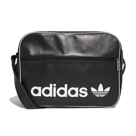 Adidas vintage airliner bag